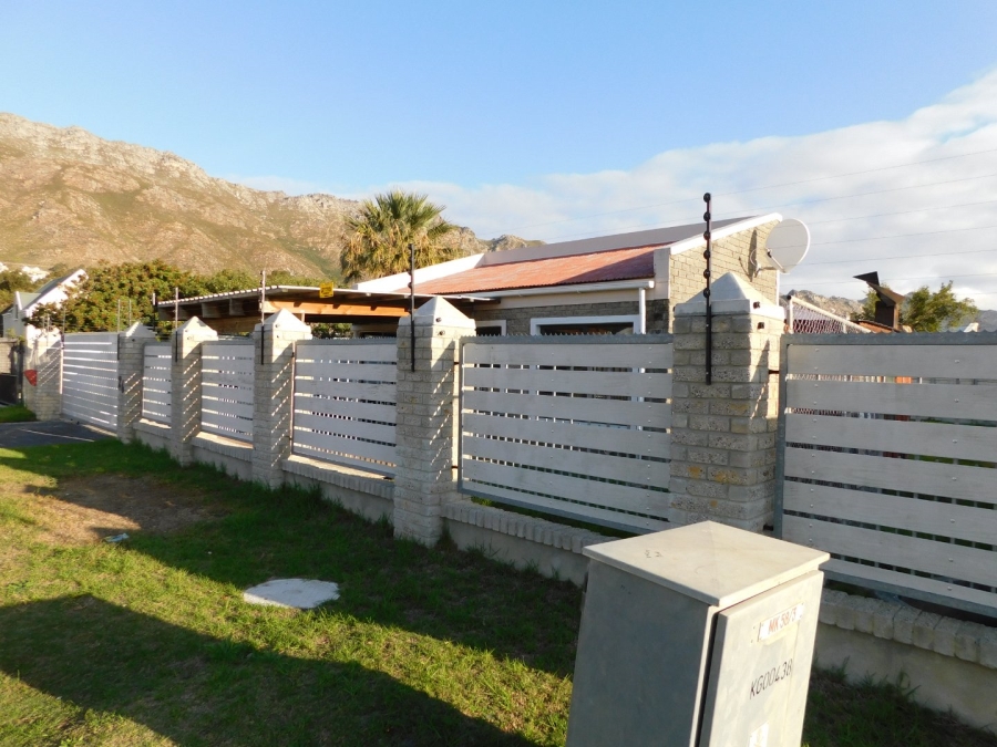 To Let 2 Bedroom Property for Rent in Anchorage Park Western Cape